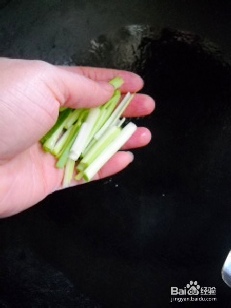 自创腊肉皮炖胡萝卜