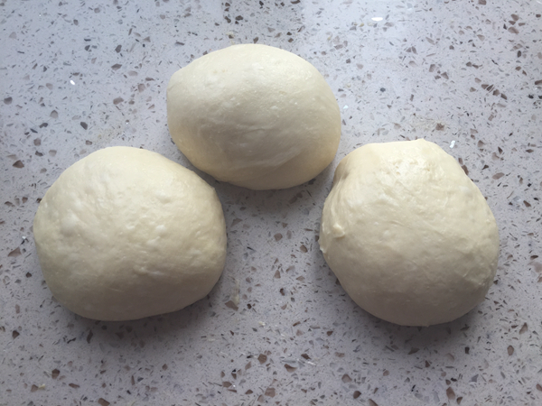 牛奶中种辫子面包