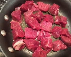 黑胡椒牛肉粒
