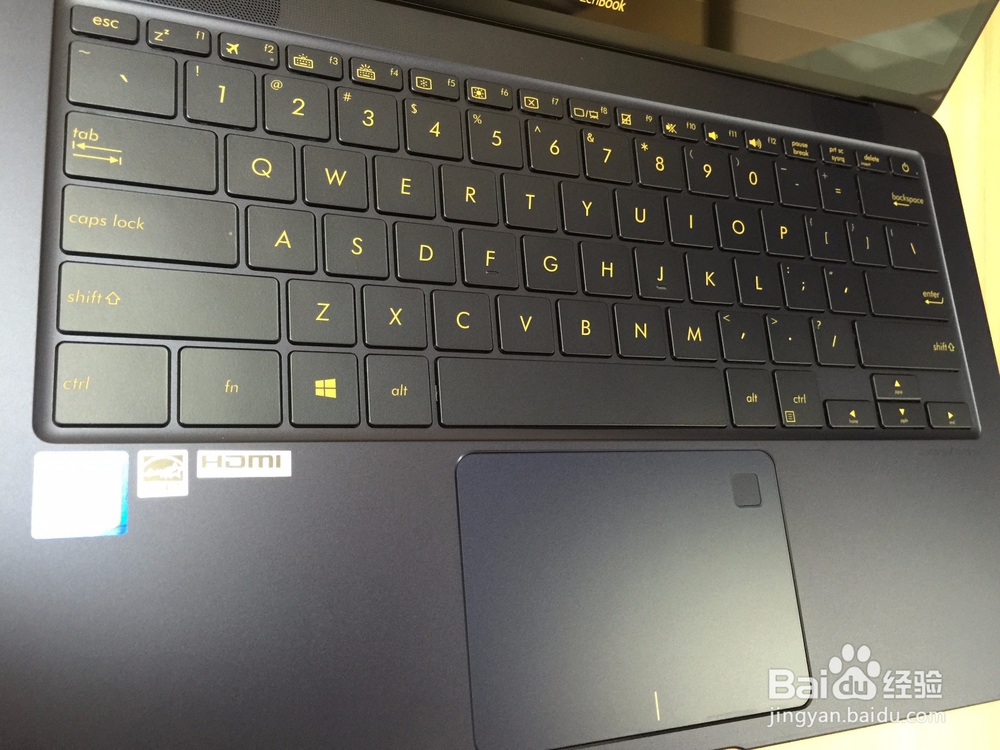 华硕灵耀3 Deluxe开箱