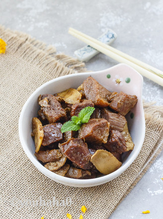 美食/营养 > 荤菜 |浏览: 37 |更新: 2020-10-01 08:55陈皮卤牛腩是一