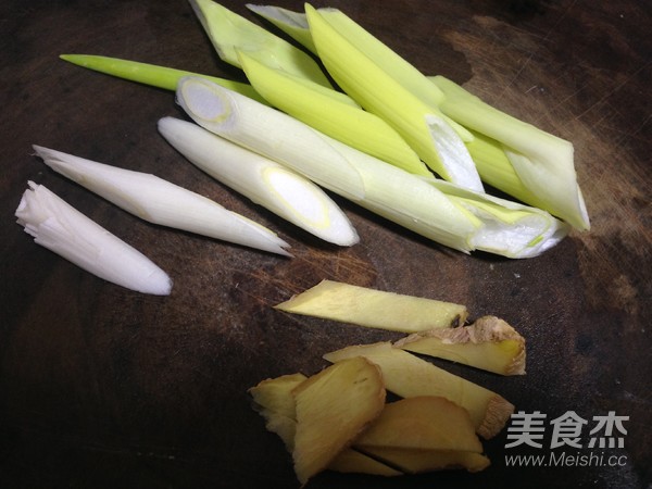 酱烧带鱼的做法