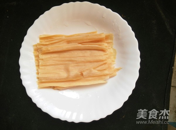 鸡汁腐衣包菜