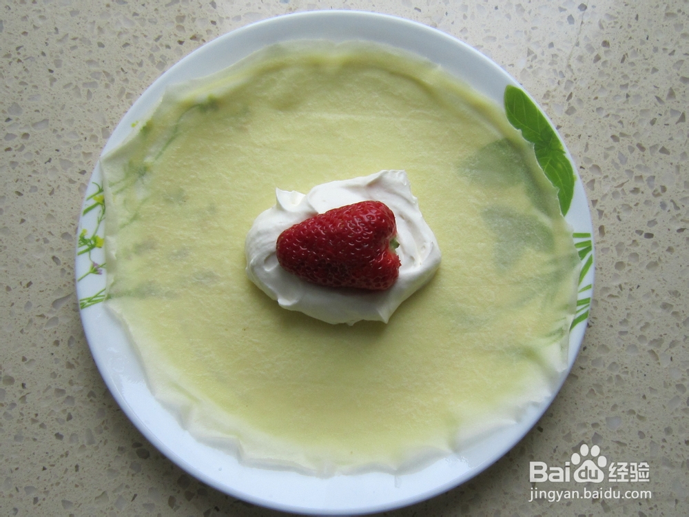 用平底锅做经典甜品-----草莓班戟