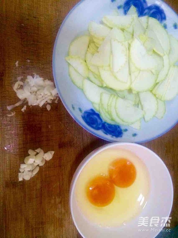 西葫芦炒鸡蛋