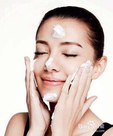 怎么收缩毛孔去黑头