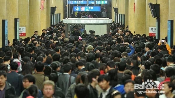 社会很现实你不想穷下去看下面