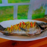 超简单健康的清蒸鲫鱼