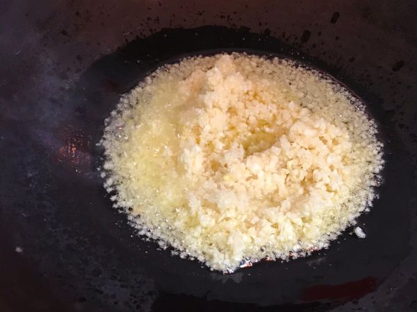 蒜蓉粉丝蒸鱼片