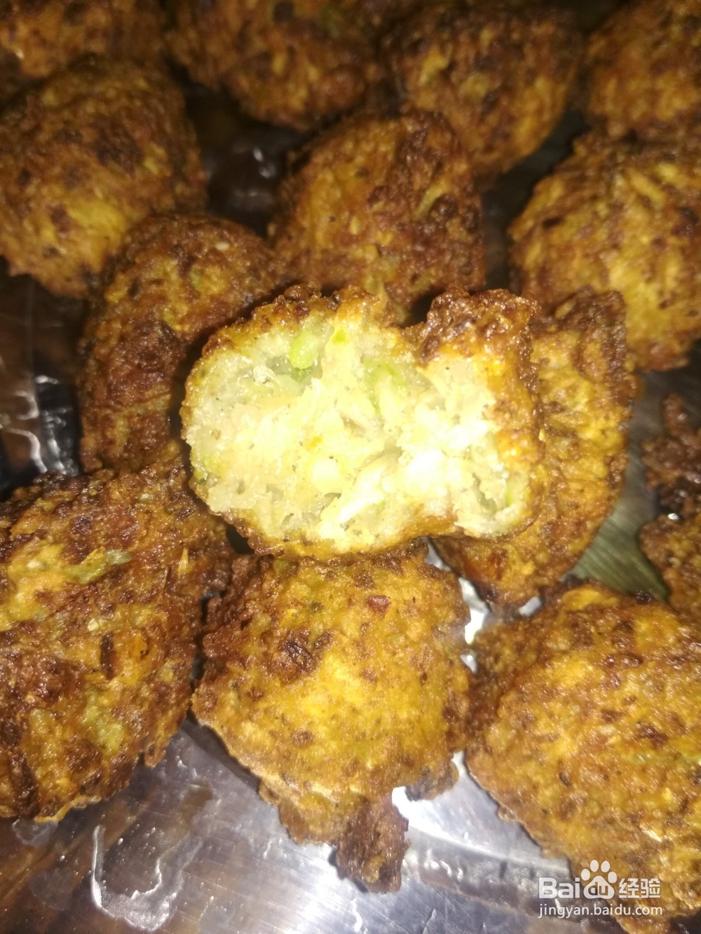 在家做好吃的炸丸子