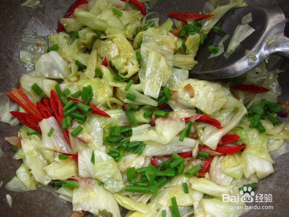 家常风味•炒包白菜的简易方法