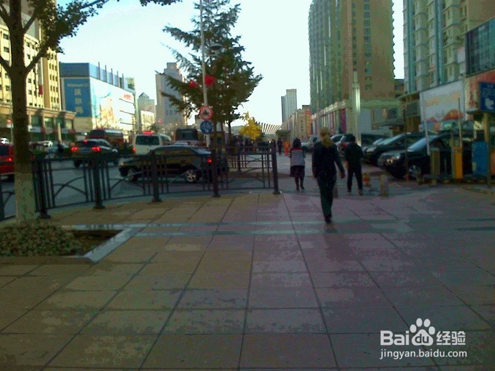 繁华道路上怎样安全出行