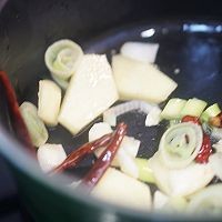 如何制作美味的三杯鸡