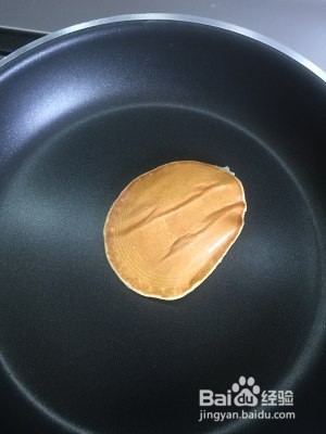 怎么做平底锅奶香松饼