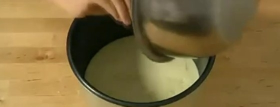 如何用电饭煲做蛋糕 在家做蛋糕窍门