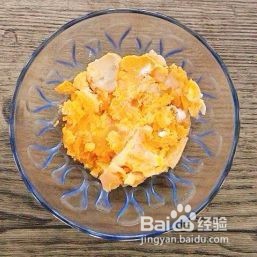 简单制作咸蛋黄炒饭