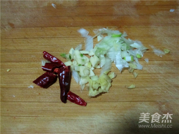 一道简单而独特的黑白菜