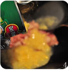 玉米浓汤面包盅