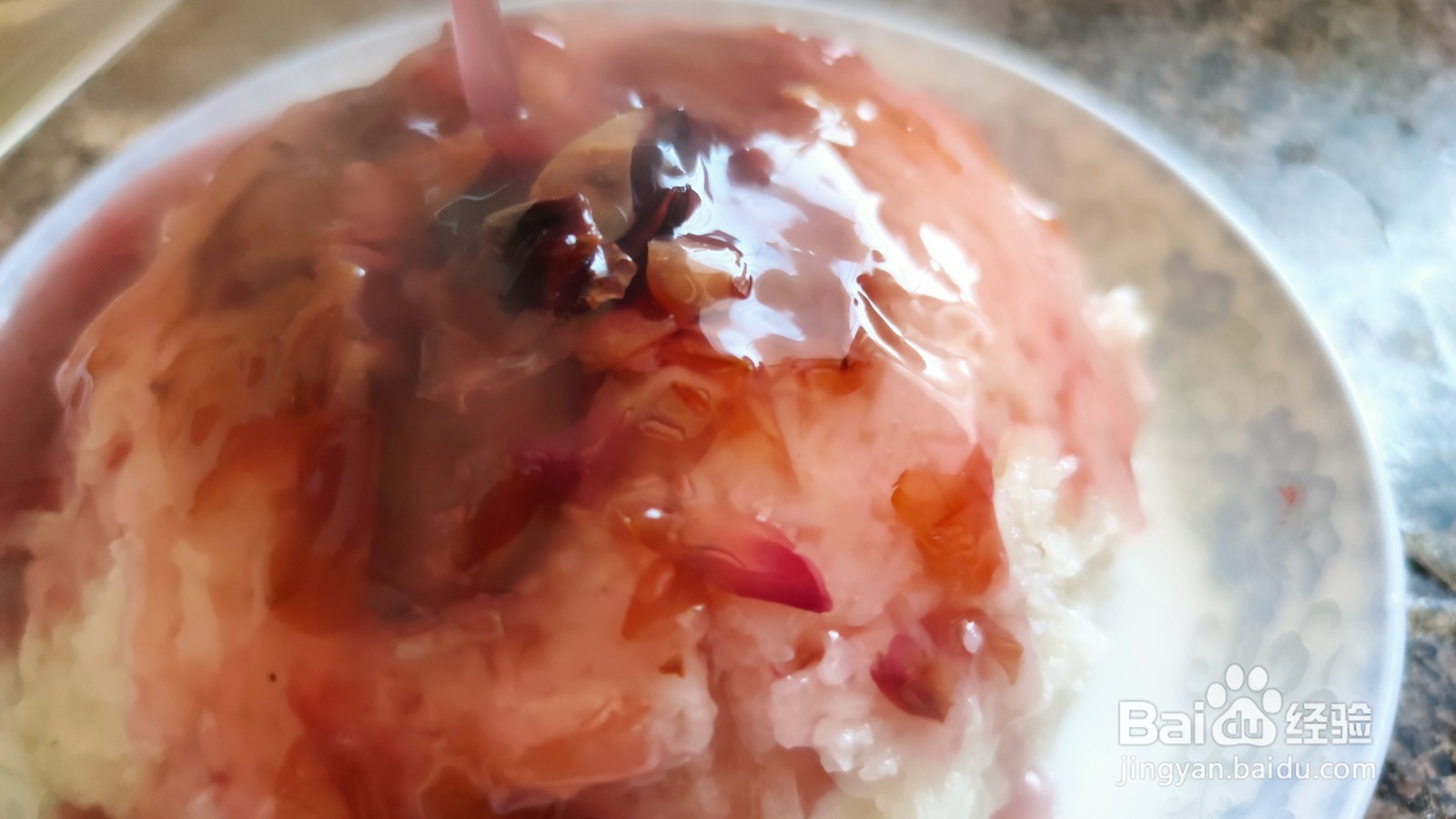 洛神桂圆蜜枣八宝饭