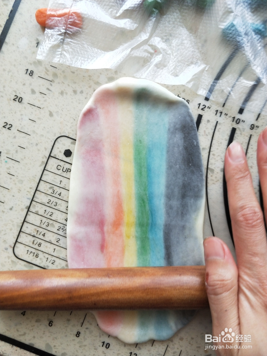 彩虹蛋黄酥的做法