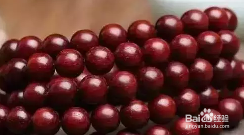 小叶紫檀和血檀有什么区别