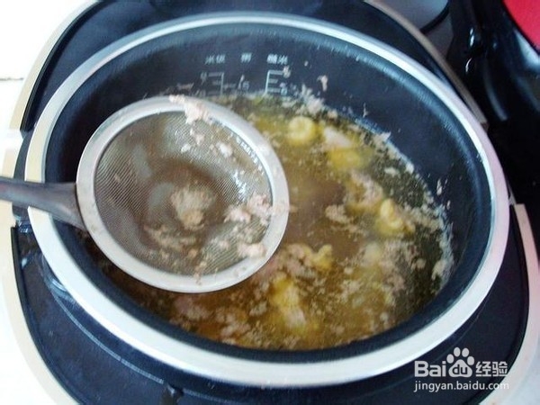 如何制作莲藕炖鸡