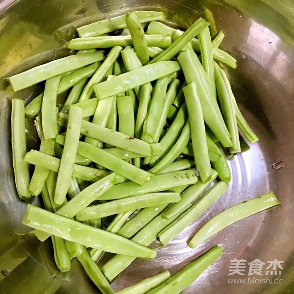 豆角焖面的做法