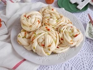 怎么做葱香剁椒花卷