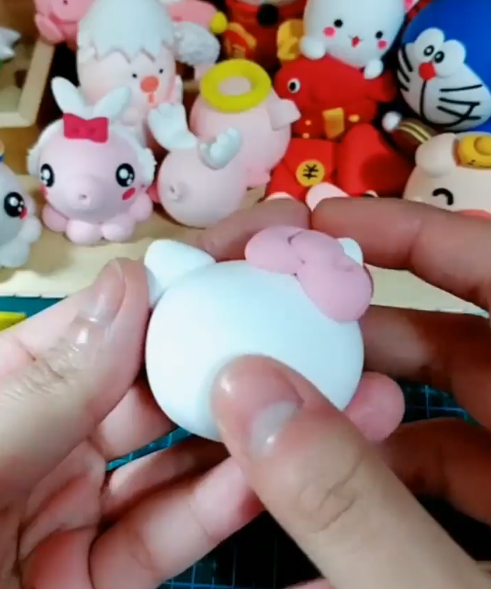 黏土HelloKitty怎么做 