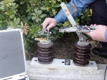 高压隔离开关触指压力测试现场操作图解
