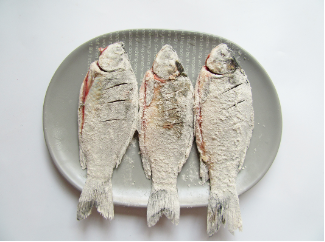 瘦身鲫鱼炖豆腐