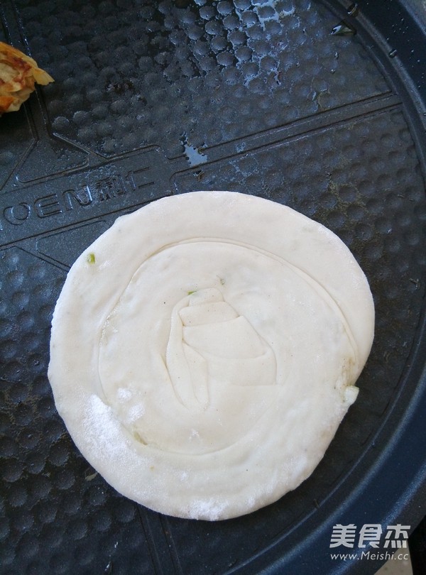 家常葱油饼的做法