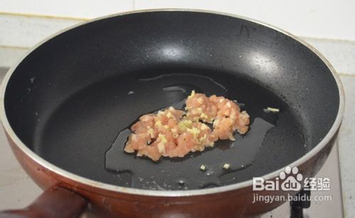 美味宝宝辅食：青菜鸡肉大米粥