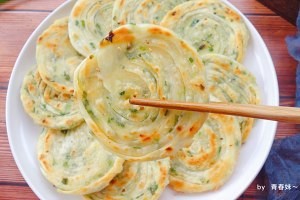 快手懒人版葱油饼,简单易做
