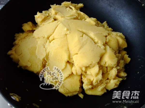 惊艳喜庆的红曲双色绿豆糕