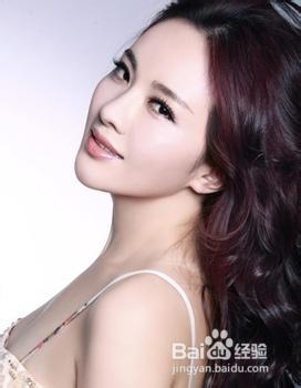 太阳穴长痘痘的原因及处理方法