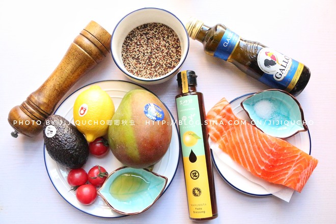 藜麦牛油果三文鱼沙拉