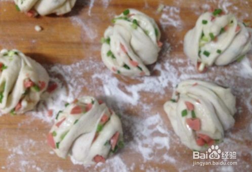 椒盐火腿葱香卷怎么做好吃？家常教程