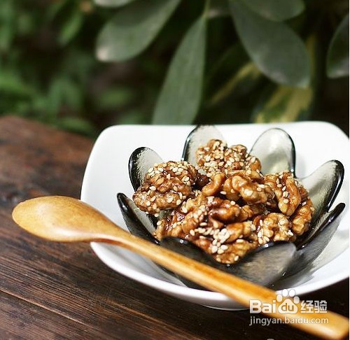 8分钟搞定补脑益智的小零食——琥珀核桃仁