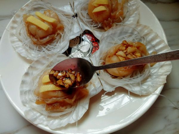 蒜蓉粉丝蒸扇贝