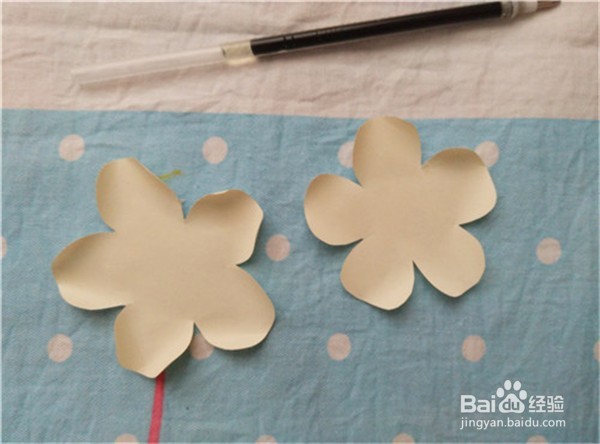 这朵栀子花竟然是纸做的?我震撼了!