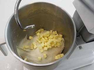 玫瑰酱手撕甜吐司怎么做？