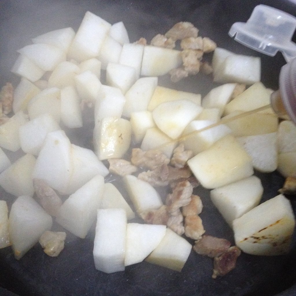 每人必学的红烧萝卜，吃过就难以忘怀！