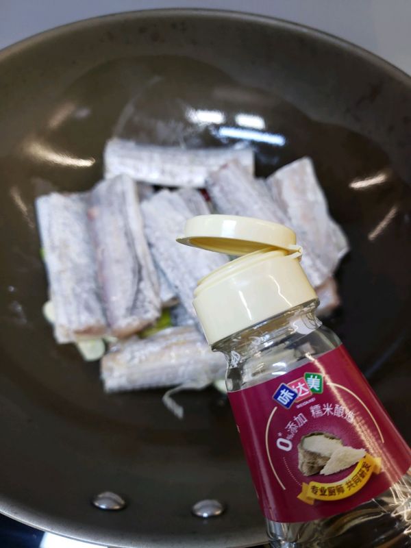 不炸不煎红烧带鱼