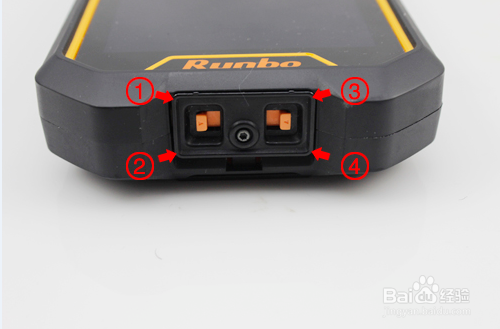 Runbo三防手机的防水测试