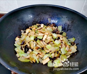 虾仁萝卜烩麻食