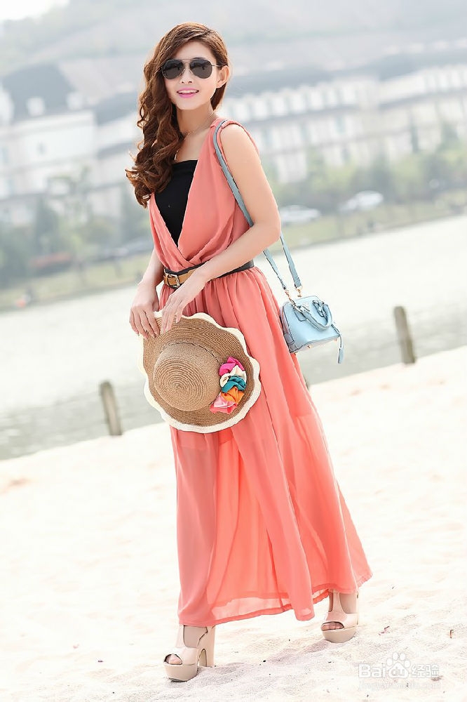 怎样挑选连衣裙 扬长避短？