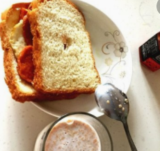 煎蛋火腿三明治