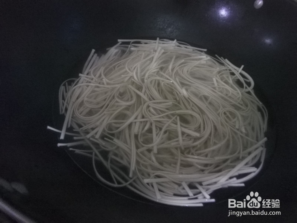 如何做鸡蛋香菜面(面条怎样烧好吃)