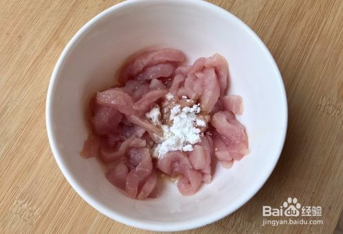 肉丝炒鲜鱿西兰花是怎么做的？家常教程